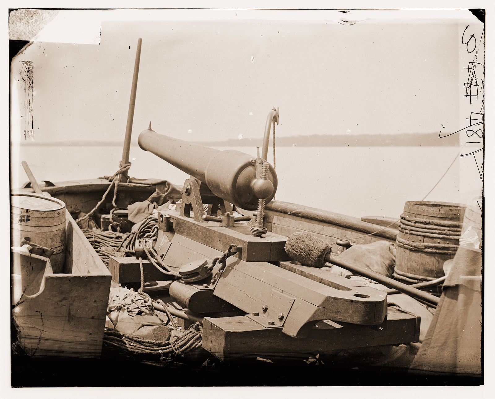 Bow Gun on Confederate gunboat Teazer captured by the Maritanza, 1862 — historic photograph