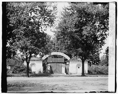 [Van Ness House gatehouse, 17th Street and Constitution Avenue, N.W., Washington, D.C.]