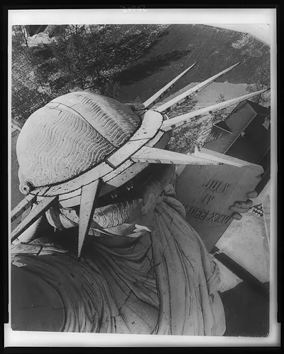 Historic Photo Print - Statue of Liberty - Close-up view of head