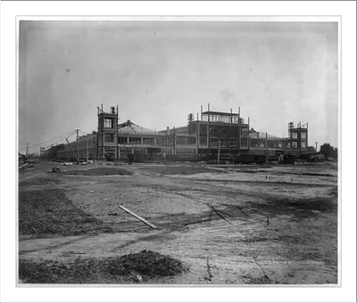 [Centennial Exhibition, Philadelphia, 1876: Constr. of Main Exhibition Bldg., Oct. 9, 1875]