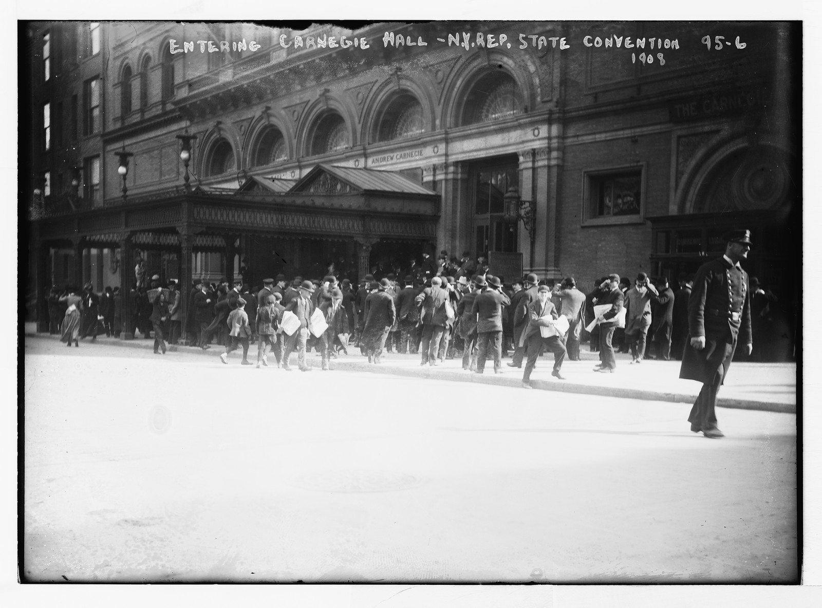 Crowd entering Carnegie Hall for N.Y. State Republican Convention, New York, 1908 — historic photograph