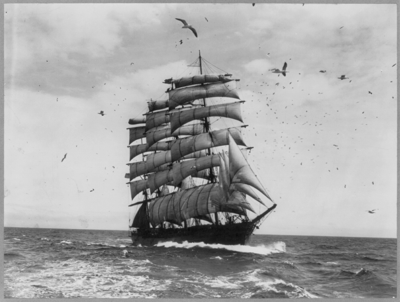 STAR OF SHETLAND under full sail, c1926 Oct. 22. — historic photograph