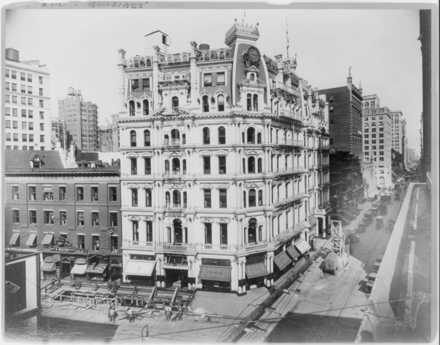 Hotel Gilsey, Broadway & 29th St., New York City, c1916. — historic photograph