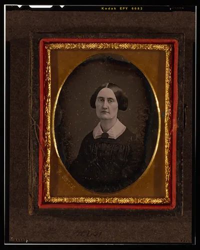 [Unidentified woman, head-and-shoulders portrait, facing slightly left]