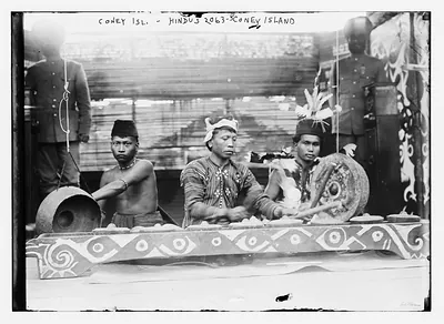 Coney Island - Hindus 2063