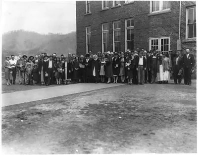 Beneficaries receiving Red Cross aid, Carter County, Tenn. Chapter