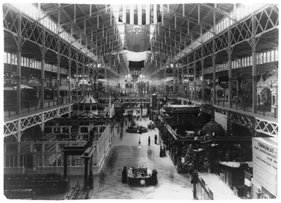 [Interior view of exhibit hall at World's Columbian Exposition, Chicago, Ill.]