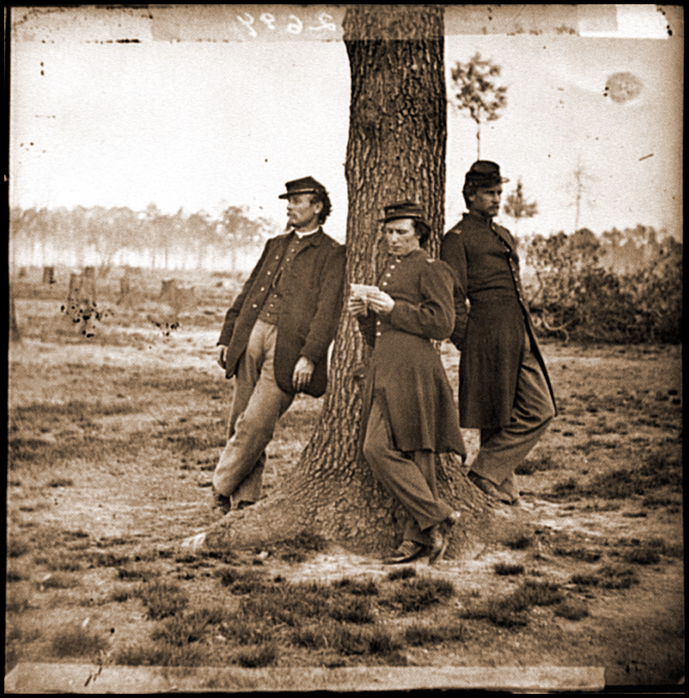 Fort Brady Va. Three officers of the 1st Connecticut Heavy Artillery, 1864 — historic photograph
