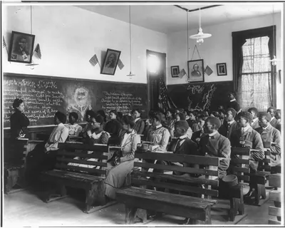 [History class, Tuskegee Institute, Tuskegee, Alabama]