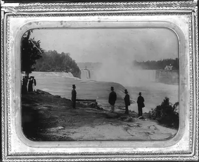 [Niagara Falls]