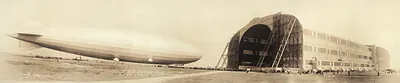 ZR3 entering hangar