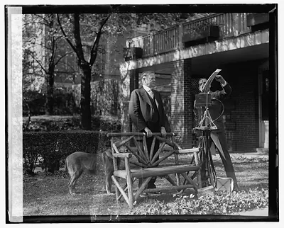 Hoover poses for Falkirs
