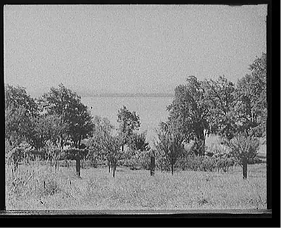 [Glimpse of the bay at Wolfeborough, Lake Winnipesaukee, N.H.]