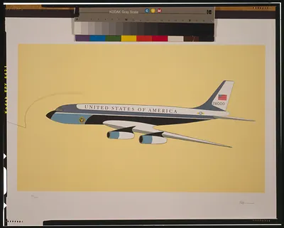 Presidential aircraft with United States of America livery on yellow ground