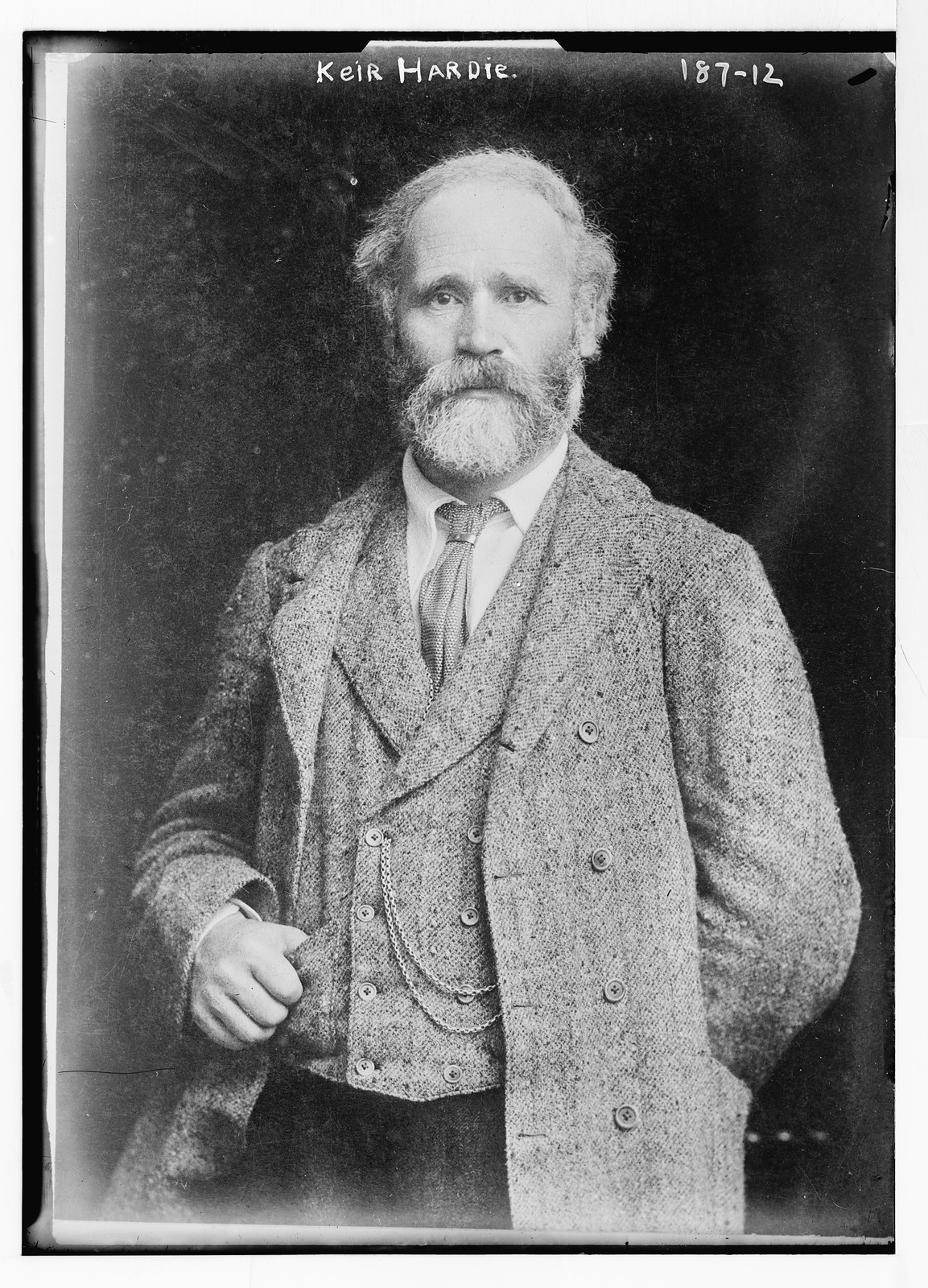 Keir Hardie, portrait bust, n/a — historic photograph
