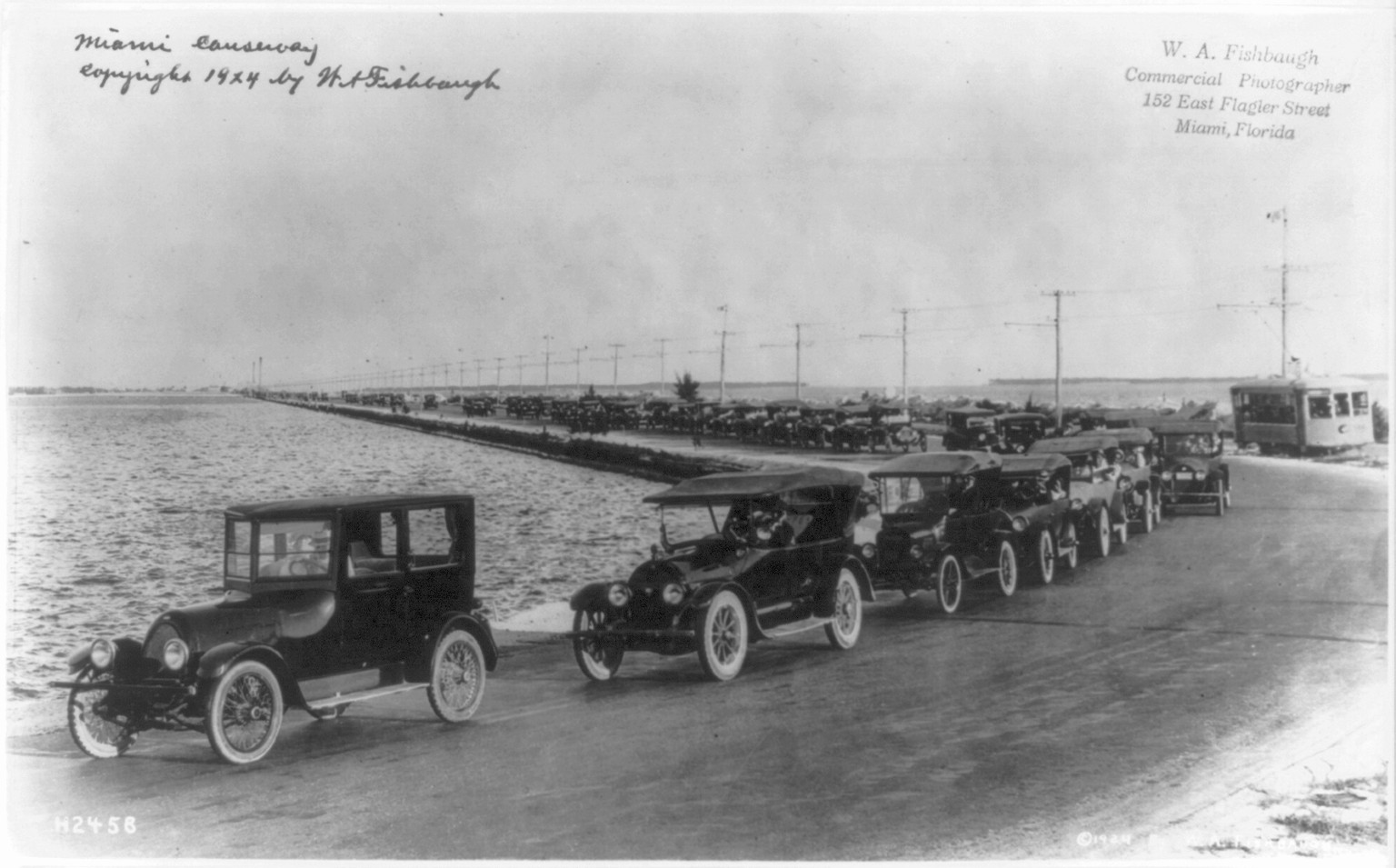 [Fla. - Miami - automobile traffic jam on causeway] — historic photograph
