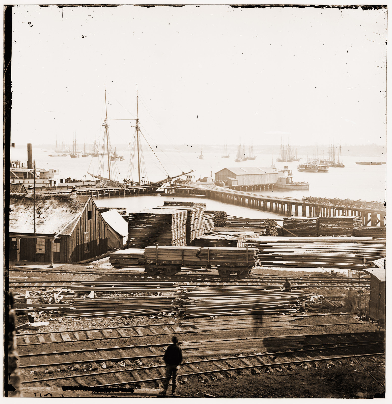 City Point Virginia. Ordnance wharf, 1865 — historic photograph