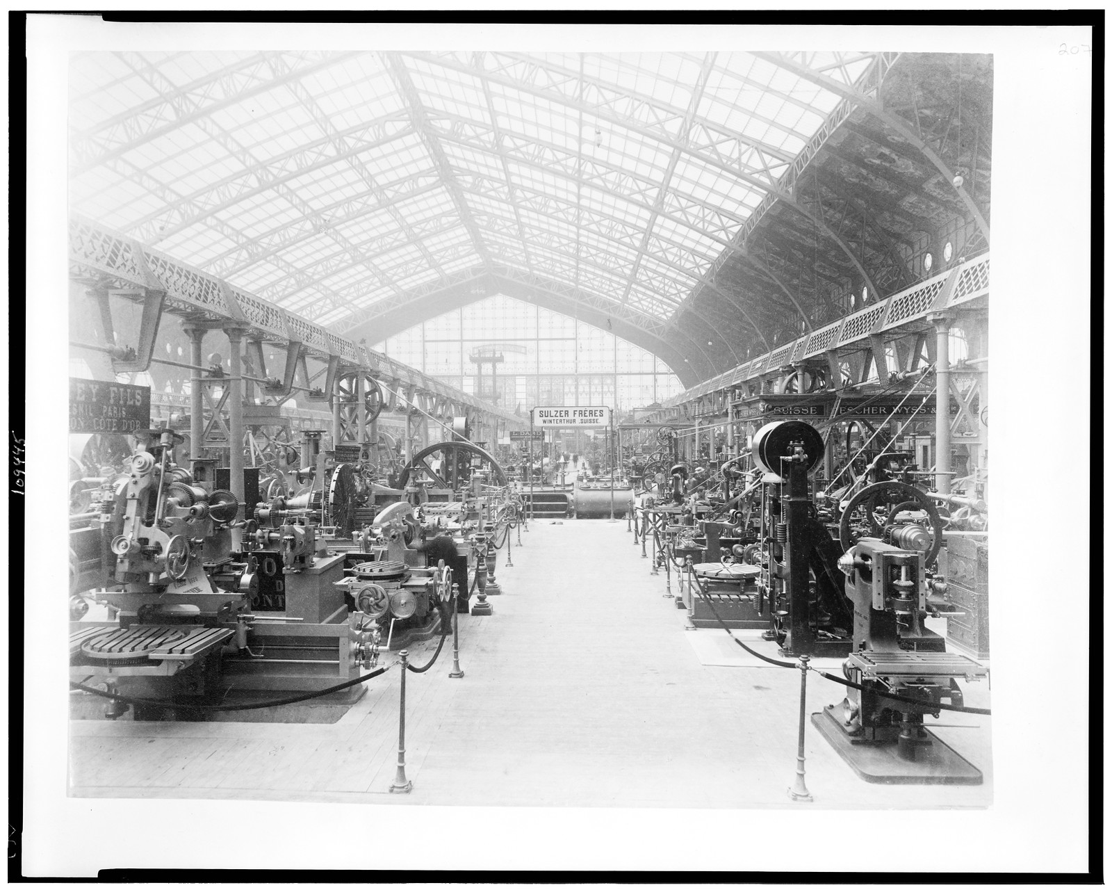 [Interior of Gallery of Machines, showing machinery, Paris Exposition, 1889], [1889] — historic photograph