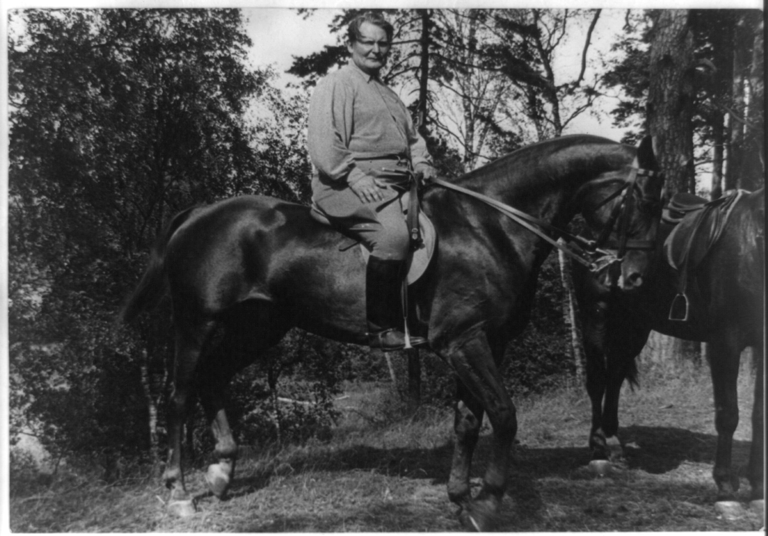 [Göring on horseback], [between 1930 and 1945] — historic photograph