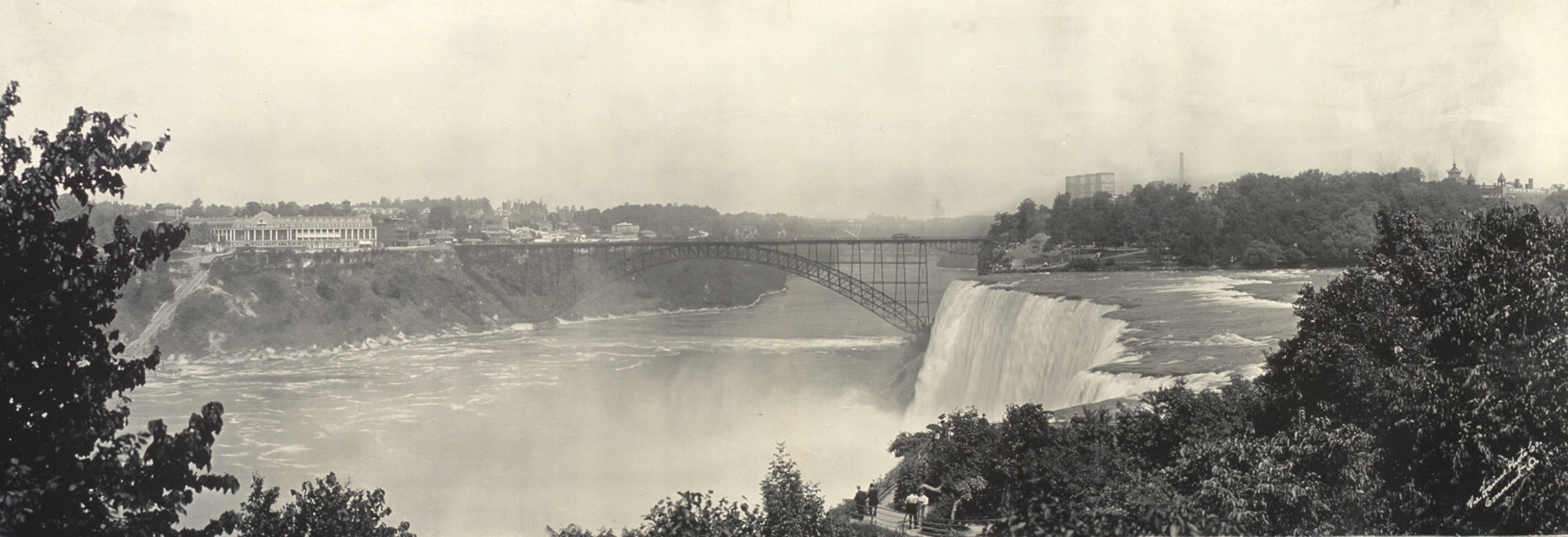 American Falls from Goat Isl Niagra, New York, 1909, 1909 — historic image