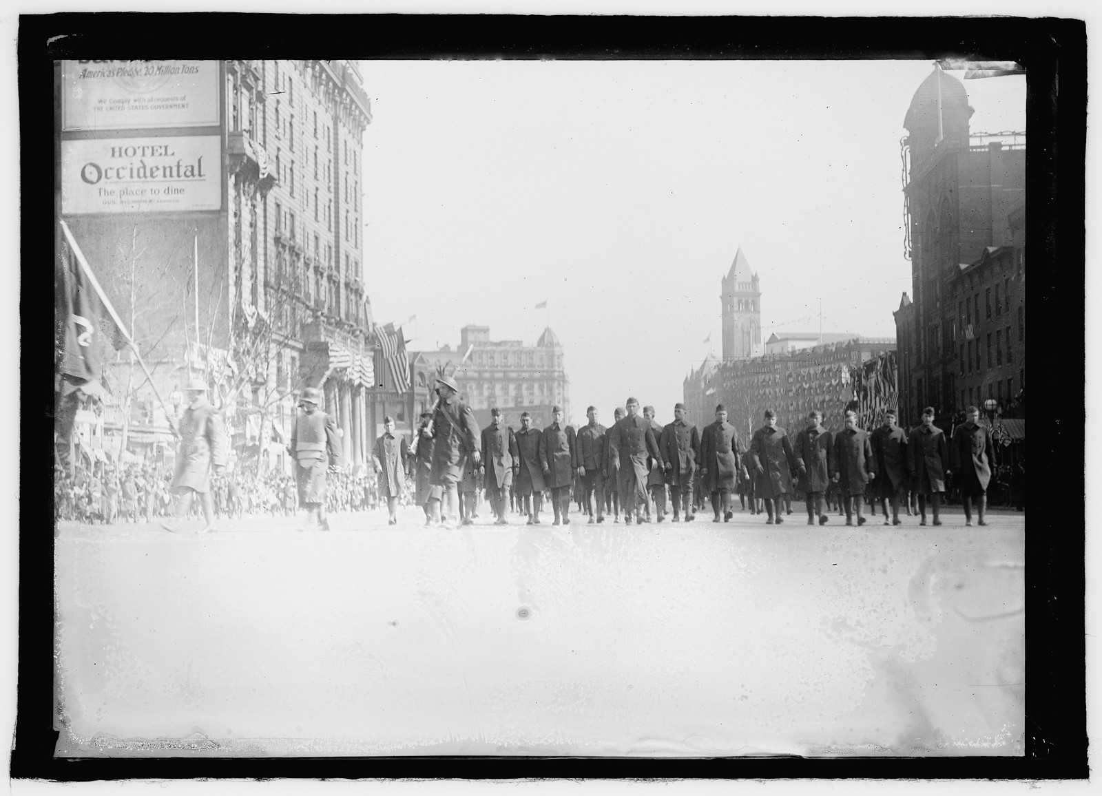Parade on Pa. Ave., Wash., D.C., Feb. 21, 1919, 1919 Feb. 21. — historic photograph