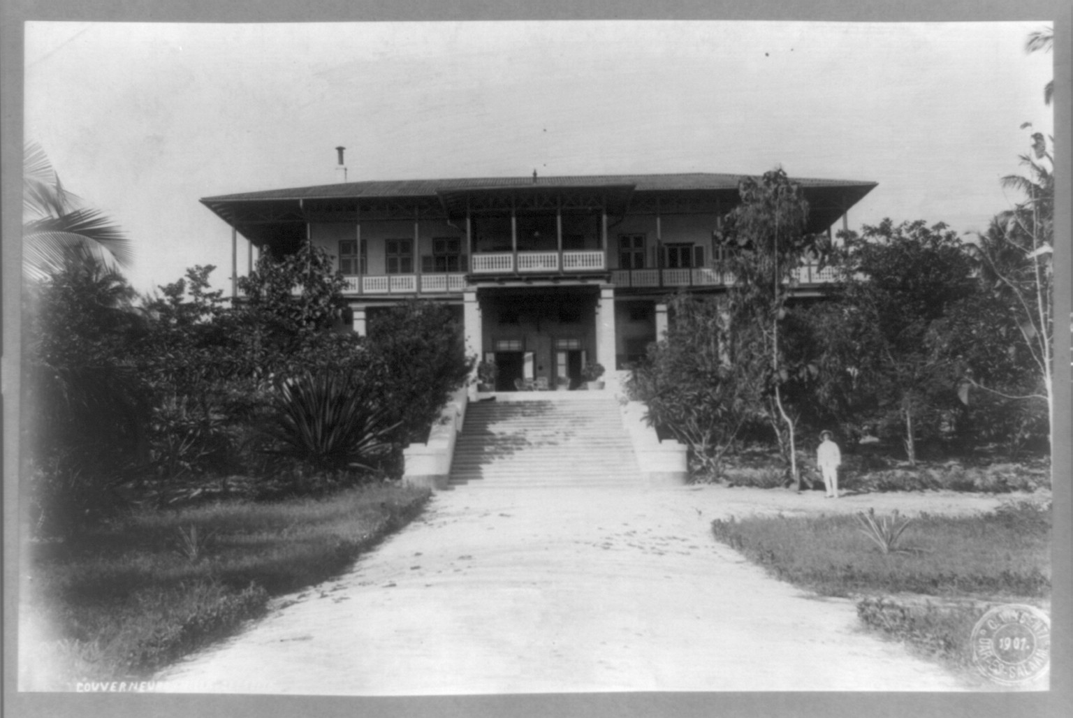 [Governor's home, Dar Es Salaam, Tanganyika, Africa] / C. Vincenti, Dar Es Salaam., [1901 or 1907] — historic photograph