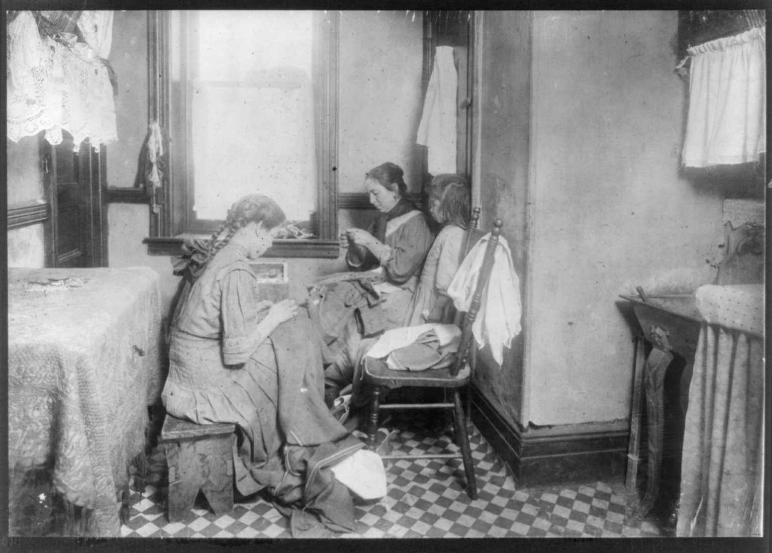 Historic Architecture - Averzano family, Room 24, 2-4 Prince St — historic print