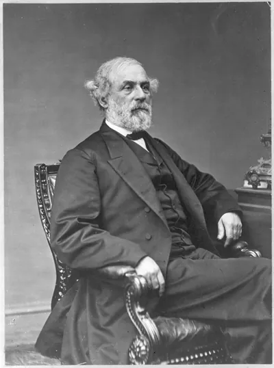 [Robert Edward Lee, three-quarter length portrait, seated, facing right] / Handy photo.