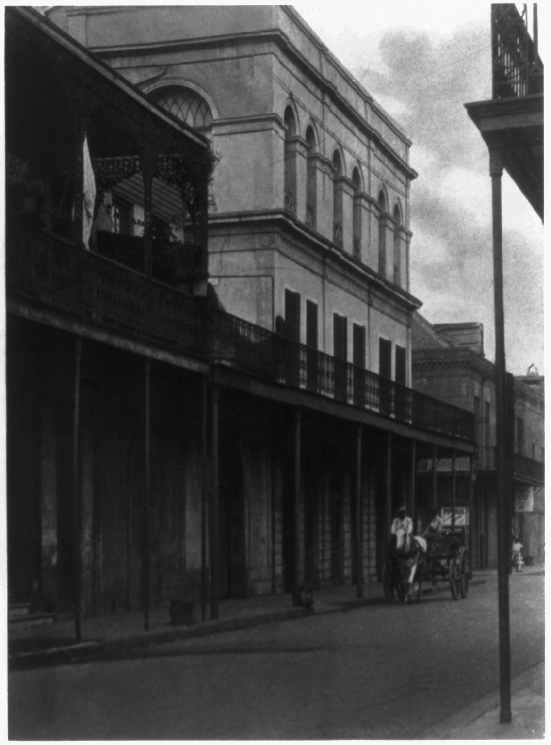 New Orleans, La.: The Haunted house (Warrington home), [between 1920 and 1924] — historic print