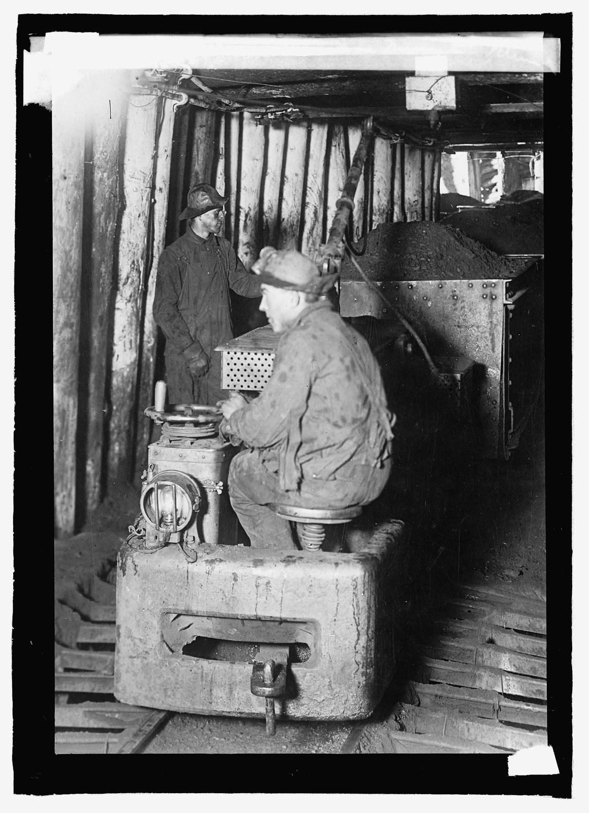 Elec. Locomotive, Oliver Iron Mining Co., Minn., [between 1909 and 1920] — historic photograph
