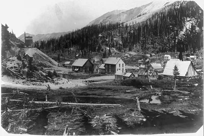 [The Walsh mine at Ouray, Colorado: Red Mountain City, Colo.]
