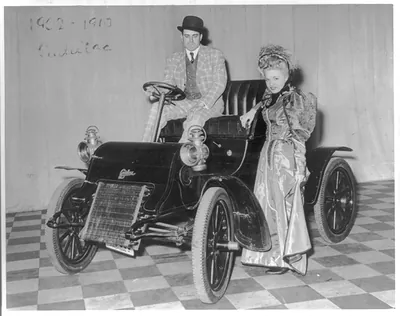 [A 1902 or 03 Cadillac runabout shown as it will appear in the Antique Automotive Exposition during the Golden Jubilee celebration in Detroit, May 29 to June 9]