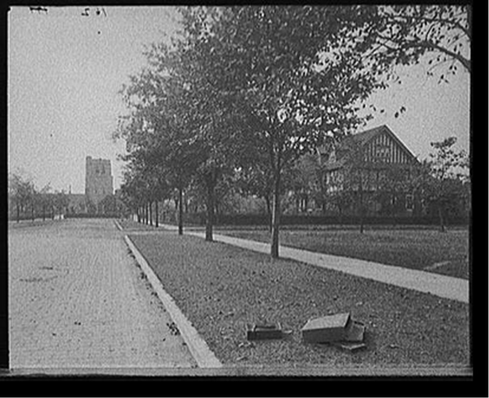 [Ambery house and St. Mary's Church, Walkerville, Ont.], [between 1905 and 1915] — historic photograph