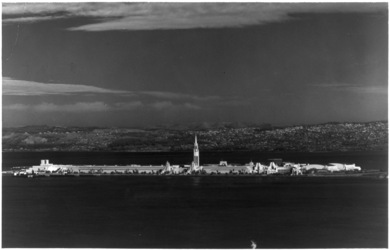 [Bird's-eye view of Treasure Island seen from San Francisco], [1939 or 1940] — historic photograph