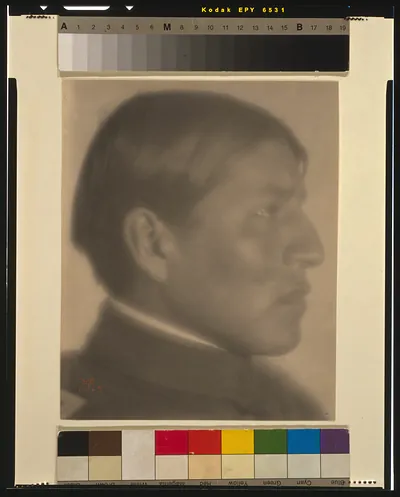 [Man in high-collared jacket, profile] / FHD 1905.