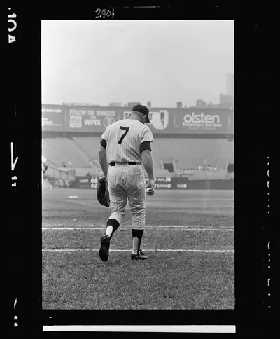 [Rear view of Mickey Mantle, of the New York Yankees, walking on field during a game] / Thomas R. Koeniges.