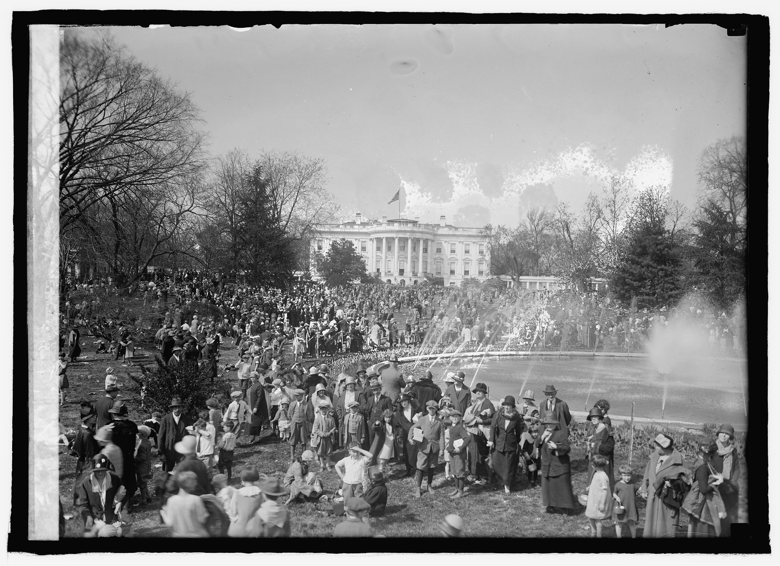 Easter Monday, 1925, [19]25 April 13. — historic photograph