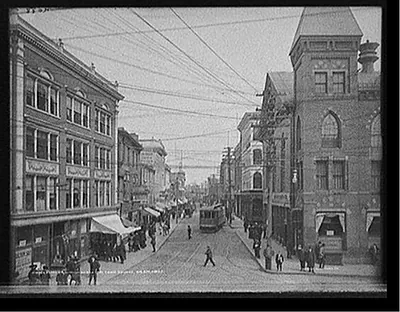 Essex St., looking north from town square, Salem, Mass.
