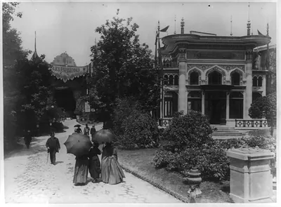 [Turkish Tobacco Pavilion with Folies Parisiennes on left, Paris Exposition, 1889]